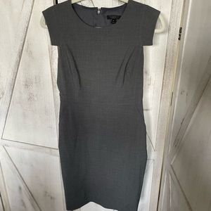 EUC J Crew Resume Dress in Heather Flannel 4P